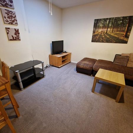 Portsmouth Road A Hotel Саутхамптън Екстериор снимка